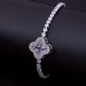 Silver Diamond Clover Bracelet